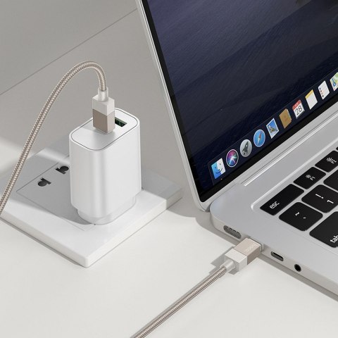 Kabel USB C do USB C Hoco 3A 60W 1 m X110 czarny Kabel USB C do USB C Hoco 3A 60W 1 m X110 czarny