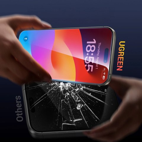 Szkło hartowane Ugreen SP630 z ramką montażową na iPhone 16 Pro Max (2 szt.) Szkło hartowane Ugreen SP630 z ramką montażową na iPhone 16 Pro Max (2 szt.)