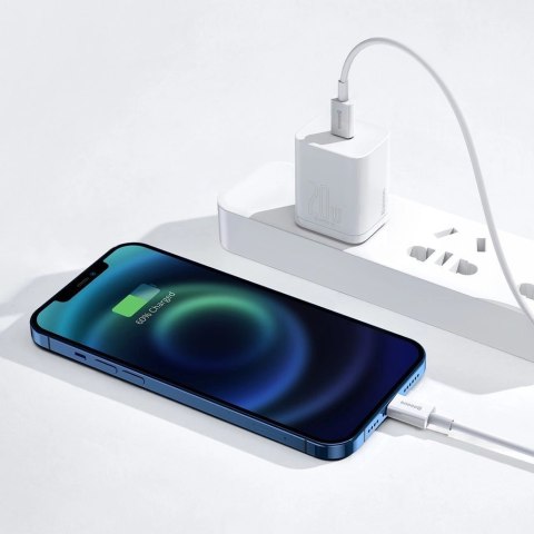 Kabel Baseus Superior Series USB-C / Lightning PD 20W 1 m - biały Kabel Baseus Superior Series USB-C / Lightning PD 20W 1 m - biały
