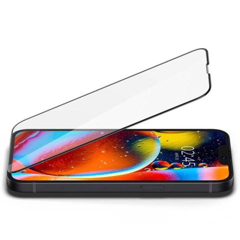 Szkło hartowane Spigen Glass FC na iPhone 13 / 13 Pro / 14 / 16e - czarne Szkło hartowane Spigen Glass FC na iPhone 13 / 13 Pro / 14 / 16e - czarne
