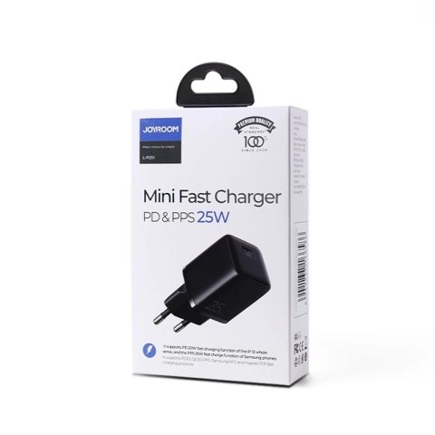 Joyroom mała szybka ładowarka USB Typ C PD 25W wtyczka EU czarny (L-P251)