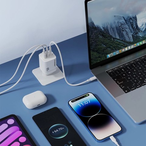 Ładowarka sieciowa GaN Wozinsky CGWCW 65W USB-A / 2 x USB-C - biała Ładowarka sieciowa GaN Wozinsky CGWCW 65W USB-A / 2 x USB-C - biała