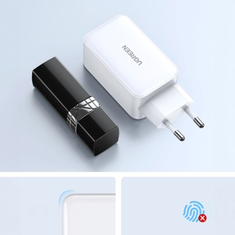 Szybka ładowarka sieciowa GaN Ugreen CD244 65W USB-A / 2x USB-C - biała Szybka ładowarka sieciowa GaN Ugreen CD244 65W USB-A / 2x USB-C - biała