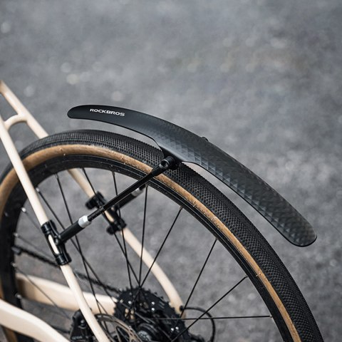 Błotnik rowerowy Rockbros 28210007001 uniwersalny z regulacją - czarny Błotnik rowerowy Rockbros 28210007001 uniwersalny z regulacją - czarny