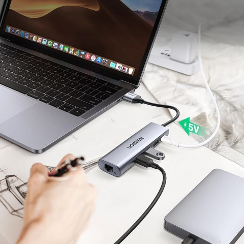 Adapter Ugreen CM266 60812 5w1 USB-A 3.0 - RJ45 / 3x USB-A 3.0 / micro USB - szary Adapter Ugreen CM266 60812 5w1 USB-A 3.0 - RJ45 / 3x USB-A 3.0 / micro USB - szary