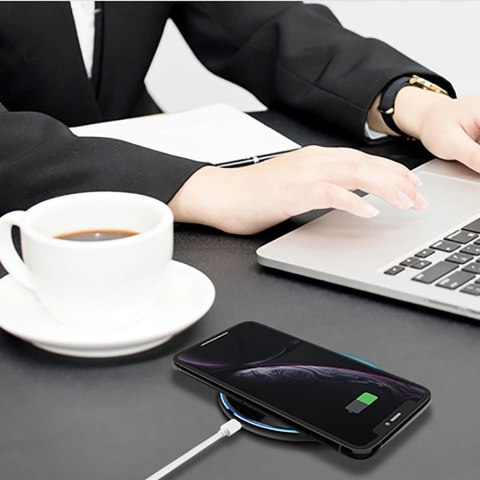 Ładowarka Tech-Protect QI15W-C1 indukcyjna 15W - biała Ładowarka Tech-Protect QI15W-C1 indukcyjna 15W - biała