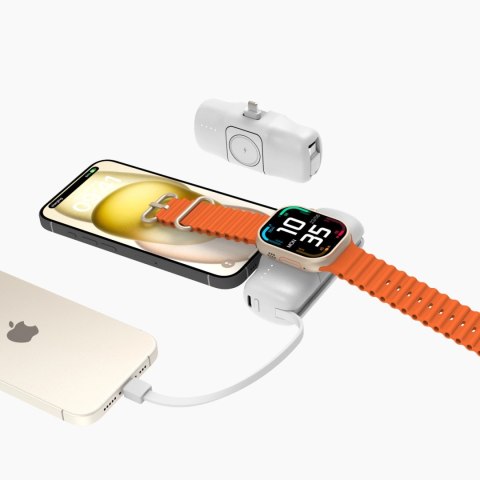 Mini powerbank Wozinsky WF16-YLS 5000mAh 15W Lightning z wbudowanym kablem USB-C i ładowarką do Apple Watch - biały Mini powerbank Wozinsky WF16-YLS 5000mAh 15W Lightning z wbudowanym kablem USB-C i ładowarką do Apple Watch - biały