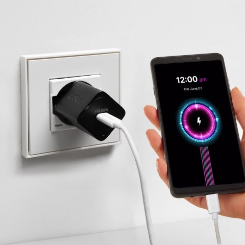 Kabel SBS TECABLETISSUETCCG USB-C - USB-C 1,5m 60W w oplocie - szary Kabel SBS TECABLETISSUETCCG USB-C - USB-C 1,5m 60W w oplocie - szary