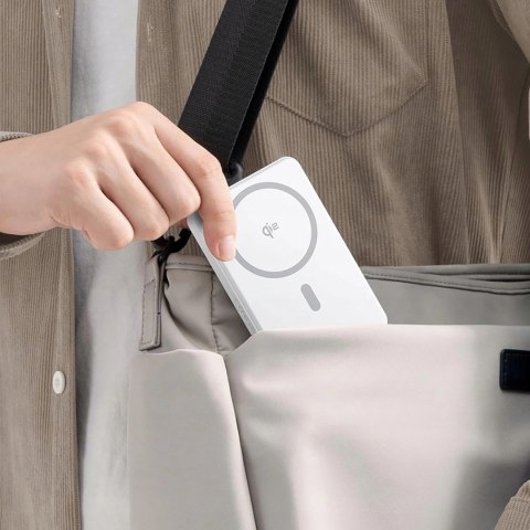 Powerbank Baseus Airpow II 10000mAh Qi2 z MagSafe 22,5W z kablem Baseus Simple Series USB-C - USB-C 20V/3A (30cm) - biały Powerbank Baseus Airpow II 10000mAh Qi2 z MagSafe 22,5W z kablem Baseus Simple Series USB-C - USB-C 20V/3A (30cm) - biały