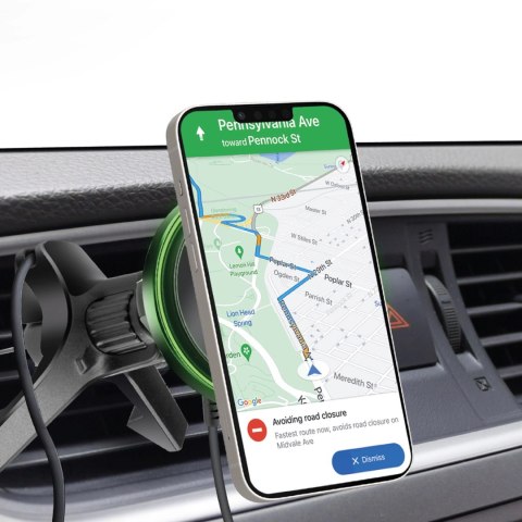 Uchwyt do smartfona z ładowarką bezprzewodową SBS TESUPMAGWIR15W na kratkę nawiewu, kompatybilny z MagSafe - czarny Uchwyt do smartfona z ładowarką bezprzewodową SBS TESUPMAGWIR15W na kratkę nawiewu, kompatybilny z MagSafe - czarny