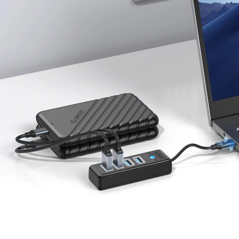 Hub Orico PW4U-C3 USB-C / 4x USB-A 3.0 - czarny Hub Orico PW4U-C3 USB-C / 4x USB-A 3.0 - czarny