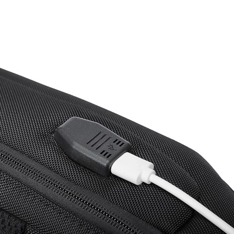 Plecak miejski Wozinsky Premium na jedno ramię, antykradzieżowy z organizerem i USB - czarny