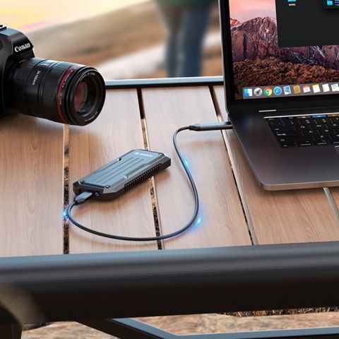 Wzmocniona kieszeń dyskowa Orico OXS2C3-G2 M.2 NVMe/SATA SSD USB-C 3.2 taktyczna - szara Wzmocniona kieszeń dyskowa Orico OXS2C3-G2 M.2 NVMe/SATA SSD USB-C 3.2 taktyczna - szara