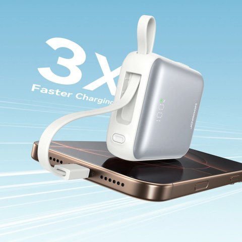 Powerbank Joyroom JR-PBF27 10000mAh 22.5W z wbudowanymi kablami USB-C i Lightning - biały Powerbank Joyroom JR-PBF27 10000mAh 22.5W z wbudowanymi kablami USB-C i Lightning - biały