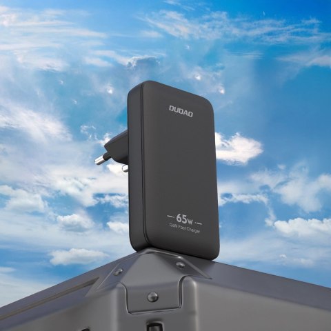 Ładowarka sieciowa podróżna GaN Dudao A65Q 65W USB-A / USB-C PD ultracienka EU / US - czarna Ładowarka sieciowa podróżna GaN Dudao A65Q 65W USB-A / USB-C PD ultracienka EU / US - czarna