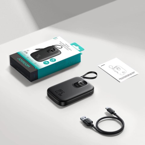 Powerbank Joyroom JR-PBF18 22.5W 10000mAh z wbudowanym kablem Lightning + kabel USB-C 0.25 cm - czarny Powerbank Joyroom JR-PBF18 22.5W 10000mAh z wbudowanym kablem Lightning + kabel USB-C 0.25 cm - czarny