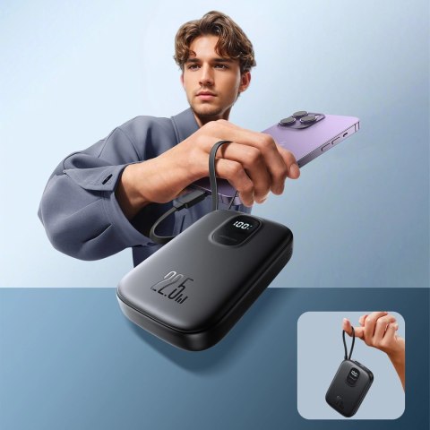 Powerbank Joyroom JR-PBF18 22.5W 10000mAh z wbudowanym kablem Lightning + kabel USB-C 0.25 cm - czarny Powerbank Joyroom JR-PBF18 22.5W 10000mAh z wbudowanym kablem Lightning + kabel USB-C 0.25 cm - czarny