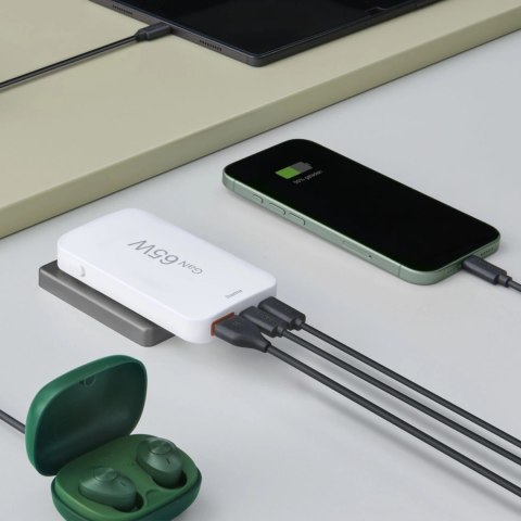 Ładowarka Hama GaN 65W 2x USB-C 1x USB-A składana - biała