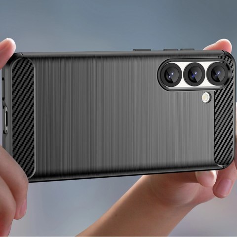 Etui Carbon Case elastyczne silikonowe na Google Pixel 10 Pro - czarne Etui Carbon Case elastyczne silikonowe na Google Pixel 10 Pro - czarne