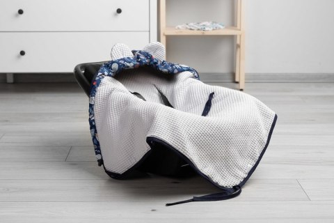 OTULACZ DO FOTELIKA WAFEL KRAINA ZWIERZĄT SZARY