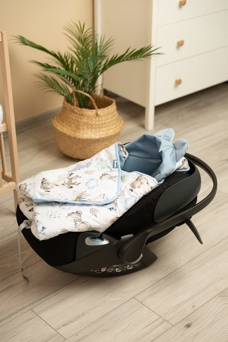 OTULACZ DO FOTELIKA VELVET XL SPACER NIEBIESKI