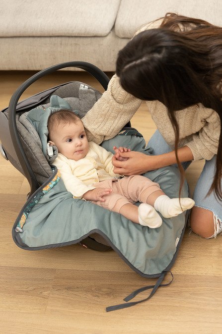 OTULACZ DO FOTELIKA VELVET SKWER BEŻOWY