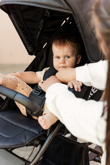 WÓZEK SPACEROWY LIMA BLACK